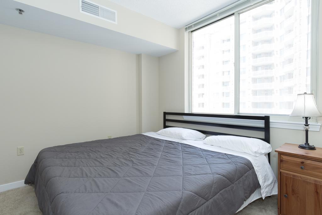 Pentagon City Luxury Apartment Arlington Esterno foto
