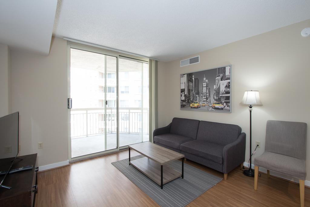 Pentagon City Luxury Apartment Arlington Esterno foto