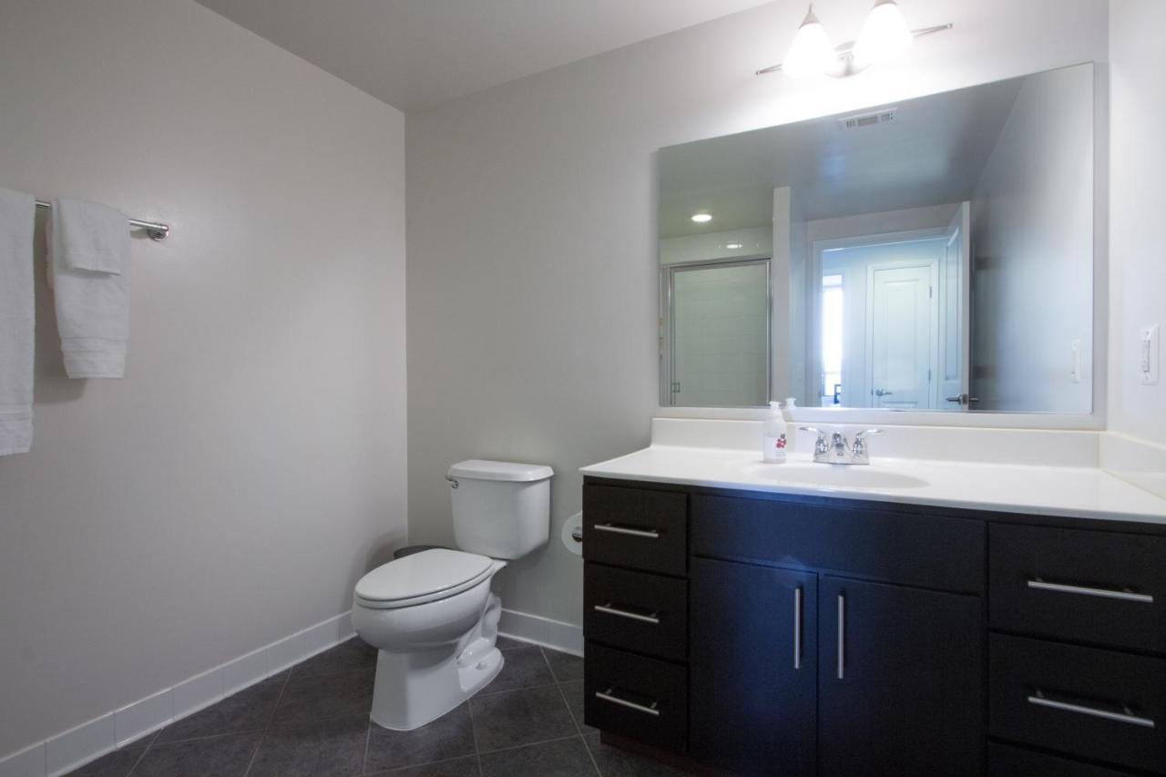 Pentagon City Luxury Apartment Arlington Esterno foto