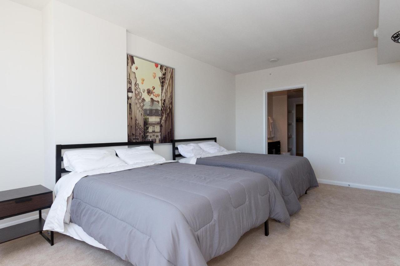 Pentagon City Luxury Apartment Arlington Esterno foto