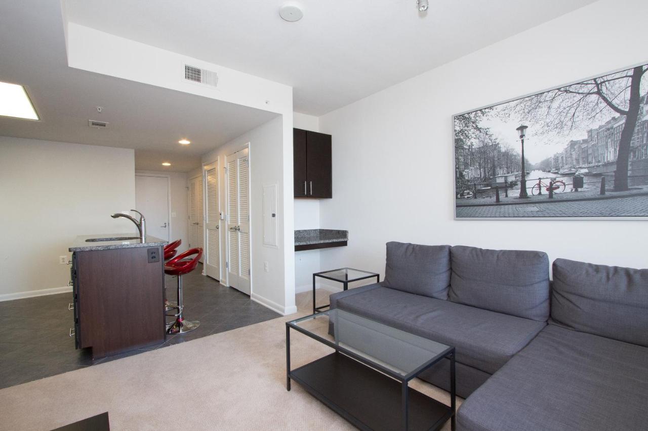 Pentagon City Luxury Apartment Arlington Esterno foto