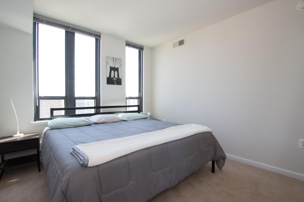 Pentagon City Luxury Apartment Arlington Esterno foto
