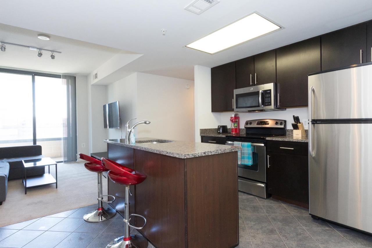 Pentagon City Luxury Apartment Arlington Esterno foto